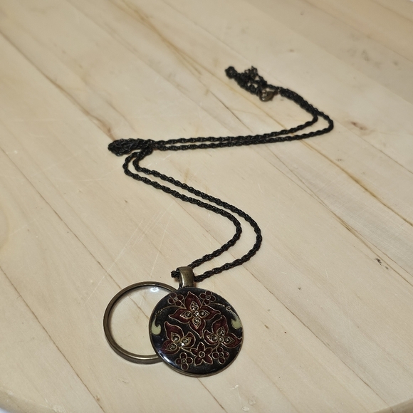 Enamel Inlay Florarl Design Bronze Tone Magnifying Glass Necklace 28 Inch Chain - Picture 1 of 9